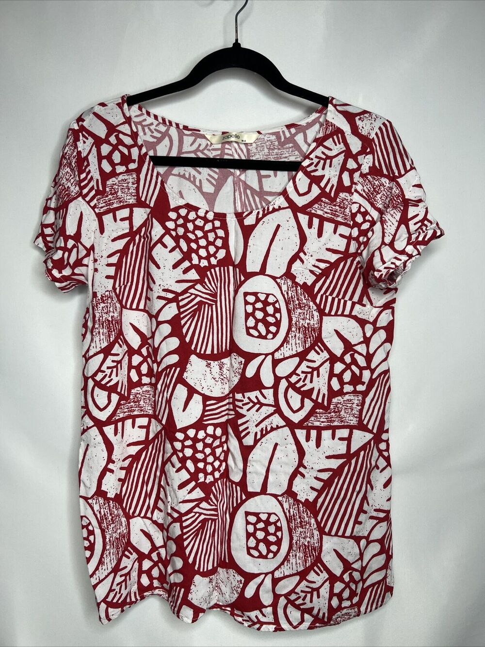 Zapelle Shirt Red & White Floral Hawaii Size Medium Lightweight Flowy